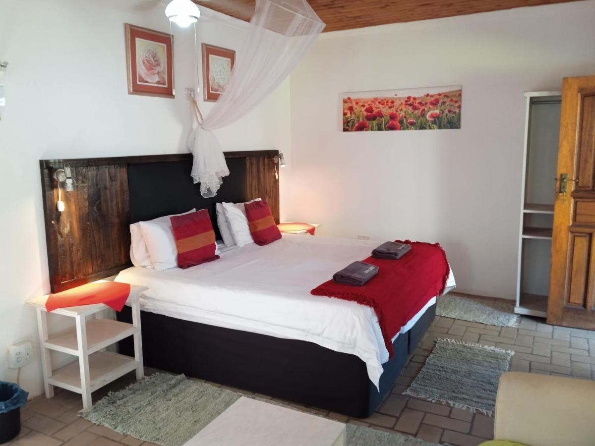 Geckos B&B And Self-Catering Coffee Bay Eksteriør billede