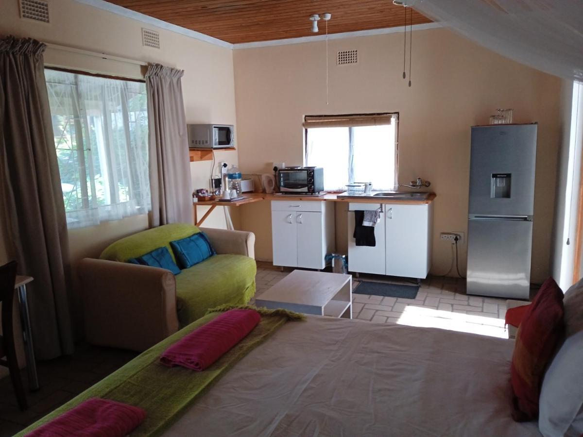 Geckos B&B And Self-Catering Coffee Bay Eksteriør billede