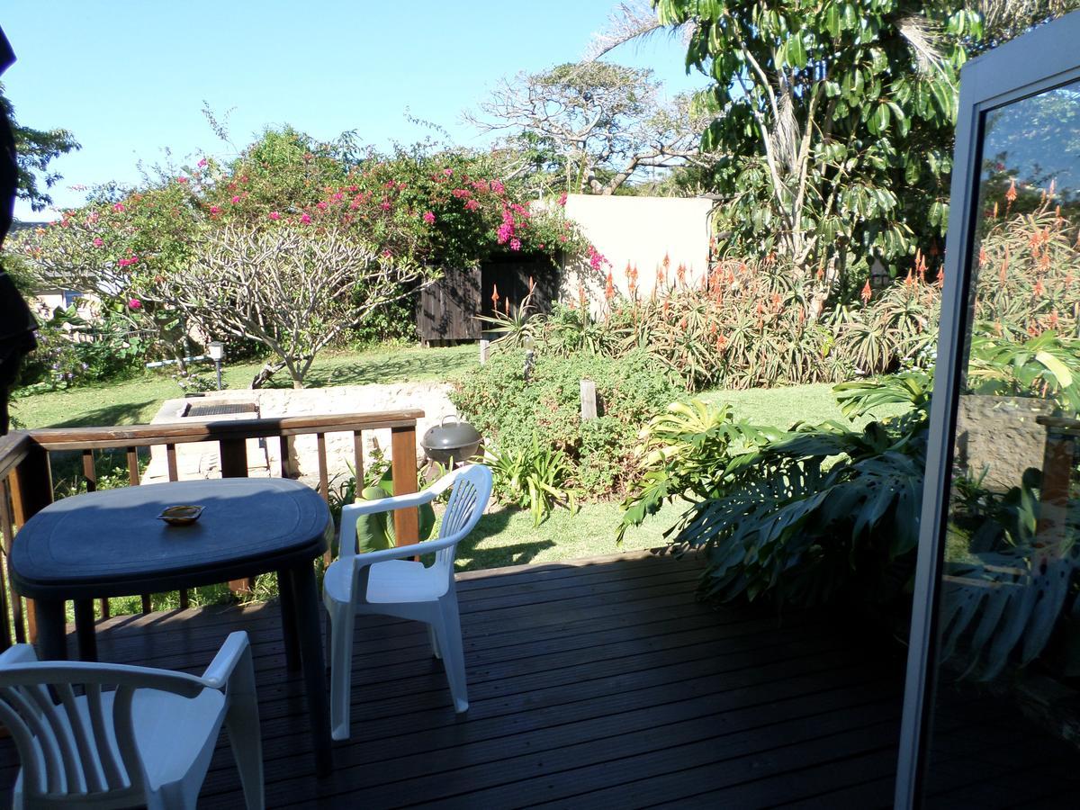 Geckos B&B And Self-Catering Coffee Bay Eksteriør billede